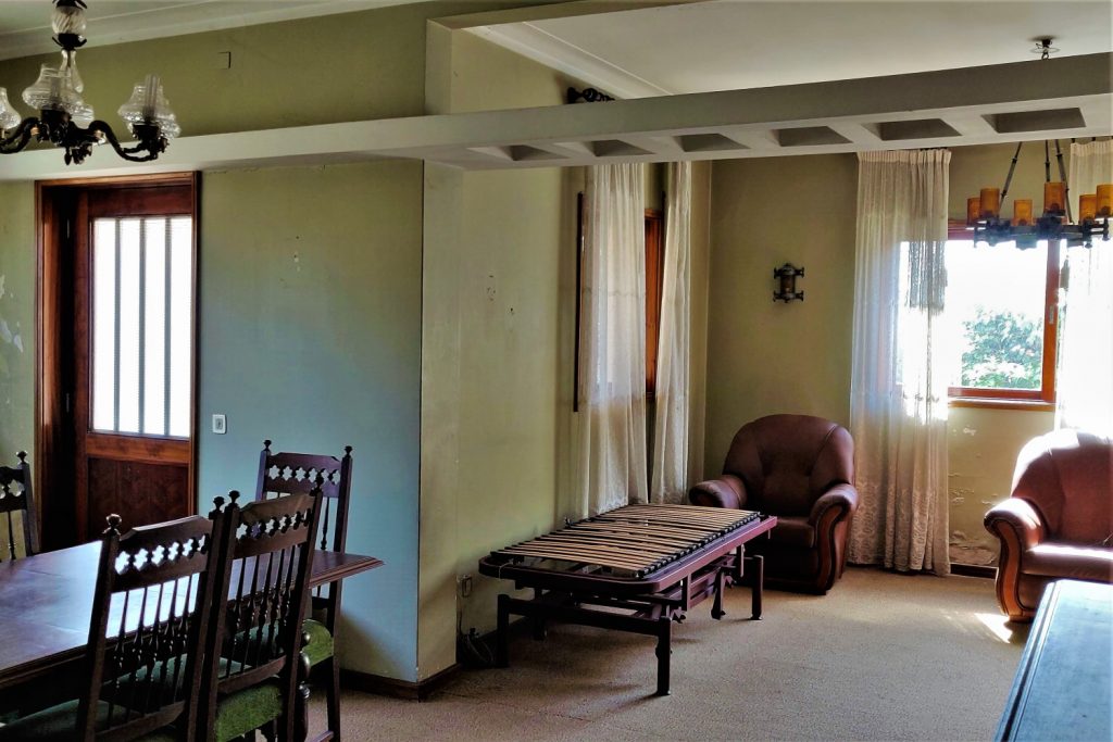 Moradia T4 Rua Comendador Raínho SJM - Sala de Estar Moradia T4 Rua Comendador Raínho SJM - Sala de Estar